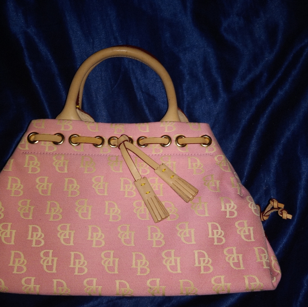 Dooney and Bourke Handbag